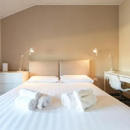 Charming In The Heart Of Navigli ミラノ